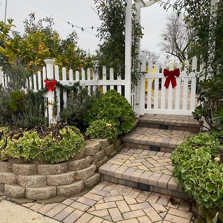 English Rose Garden Cottage Near Roseville, Ca ซิทรัสไฮทส์ ภายนอก รูปภาพ